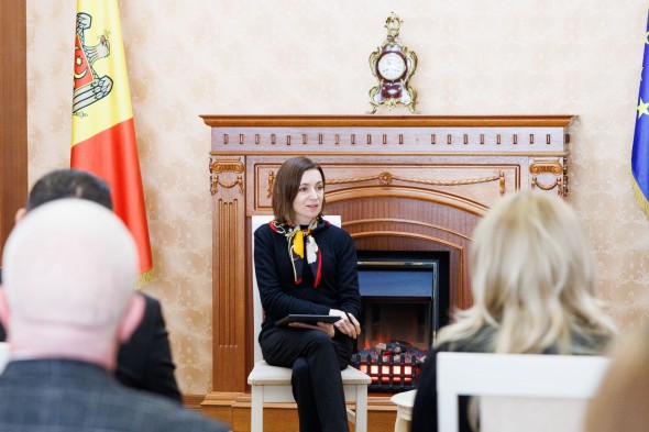 Maia Sandu a discutat cu mai mulți oameni de cultură despre referendumul privind aderarea la UE